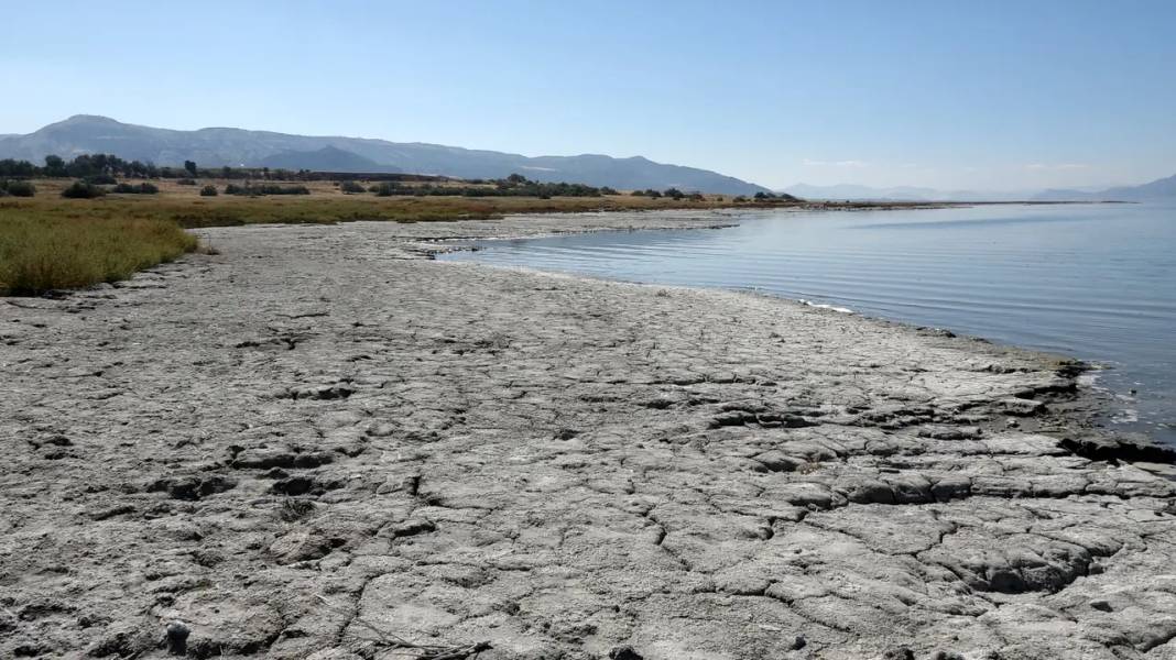 Burdur Gölü 55 Yılda 21 Metre Çekildi! 1